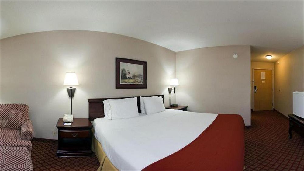 Holiday Inn Express Metropolis By Ihg Zewnętrze zdjęcie