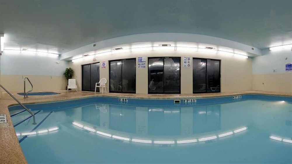 Holiday Inn Express Metropolis By Ihg Zewnętrze zdjęcie