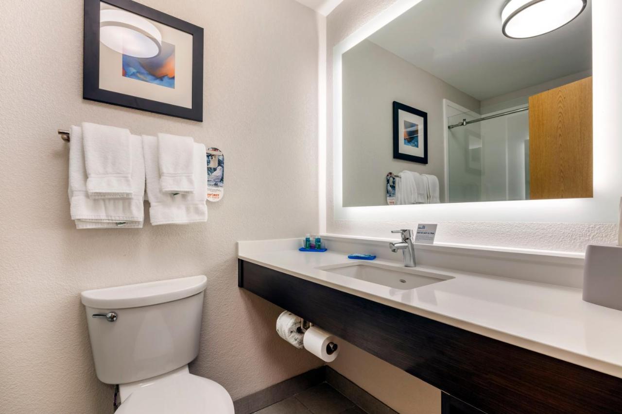 Holiday Inn Express Metropolis By Ihg Pokój zdjęcie